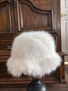 Free people X Unreal Fur ICE Queen faux fur Bucket hat